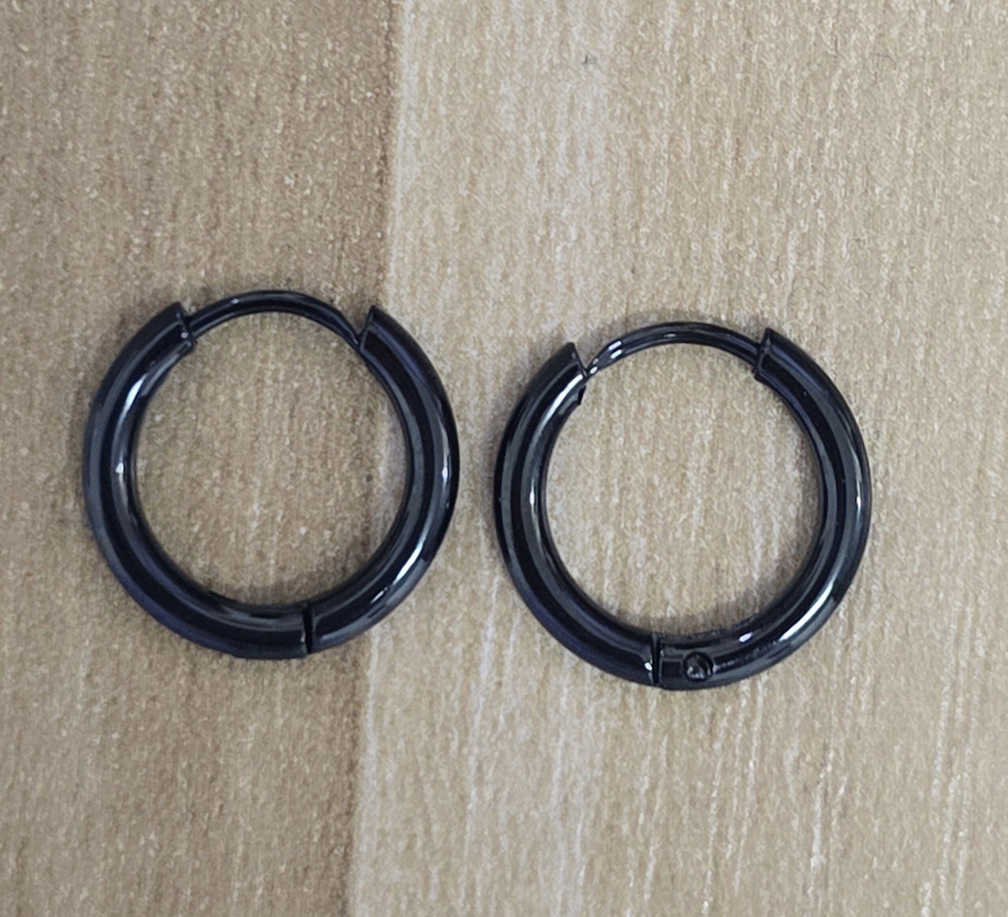 SEW-319 (2x8 mm Hoop Earrings)