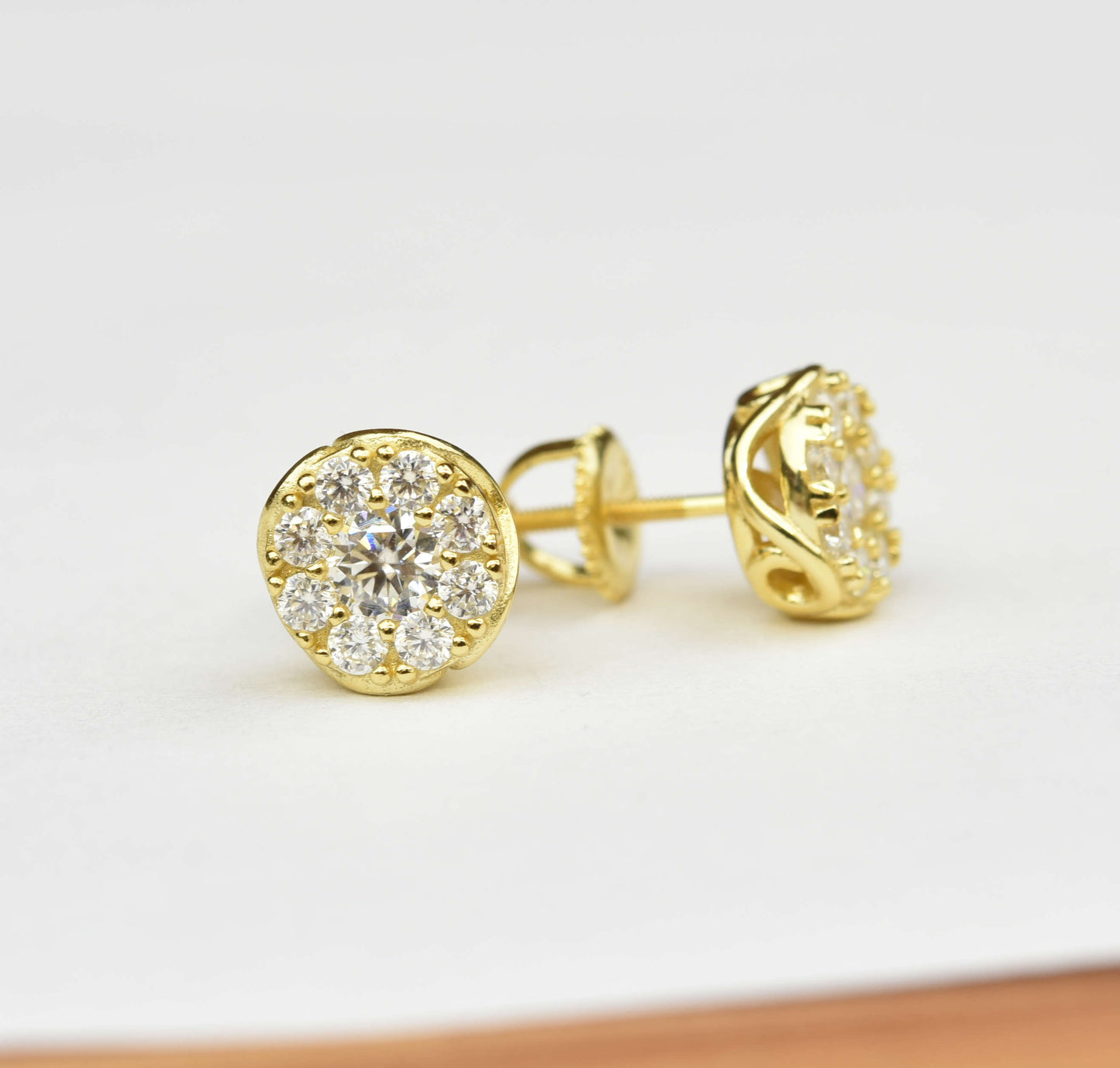 MEM-40 (Moissanite Stone Earring)